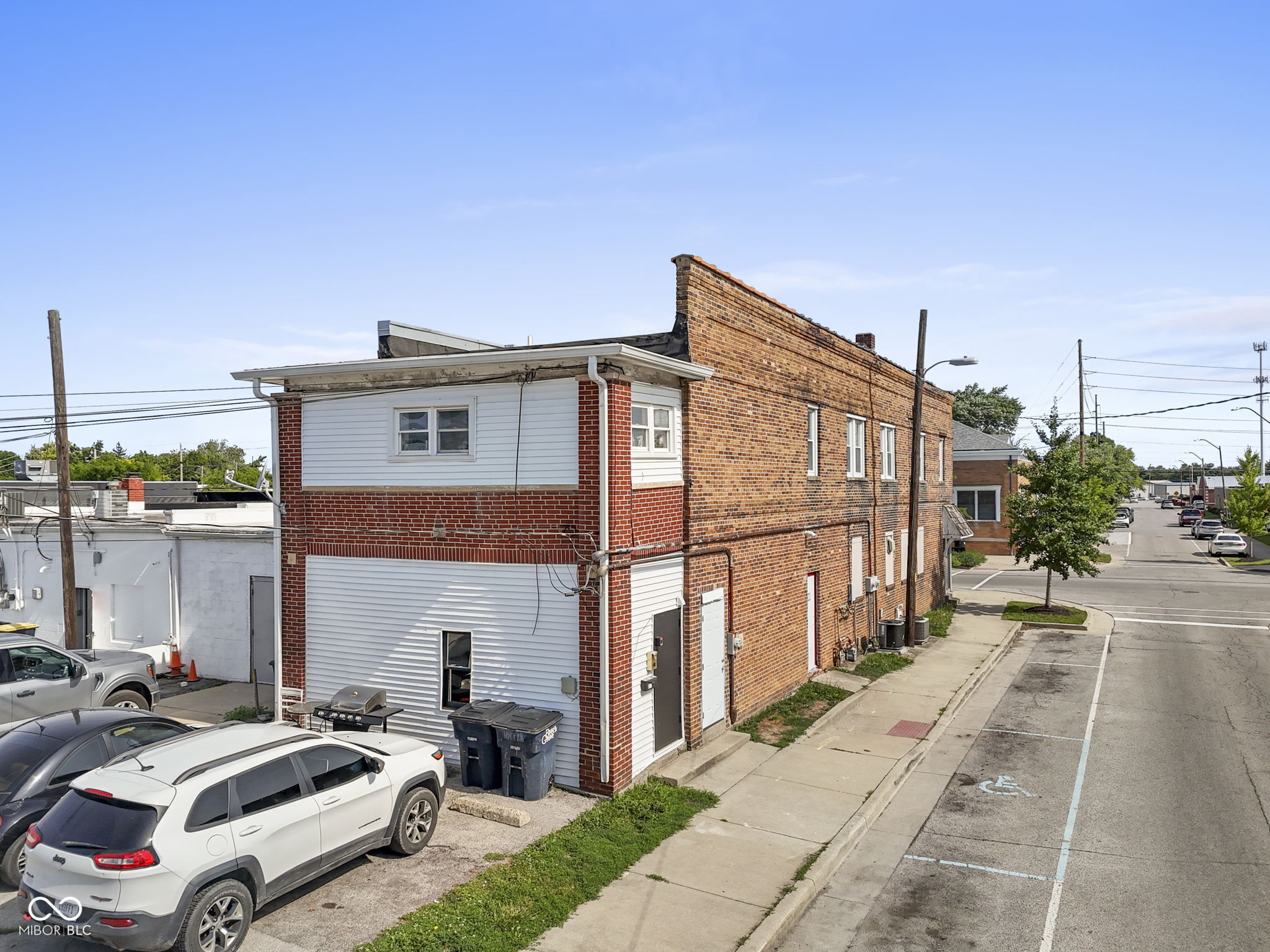 201 Main Street