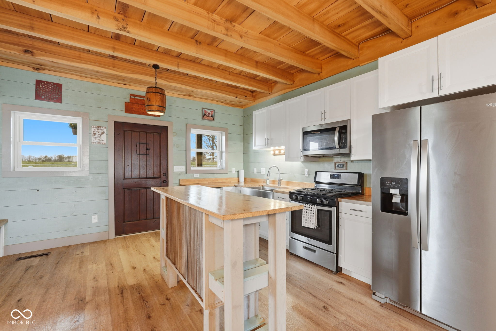 2207 S County Road 1100 E