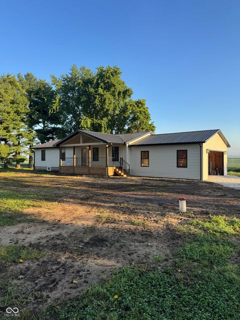 Photo of 3218 W 260 N Road N, Covington, IN 47932 (MLS # 22119183)