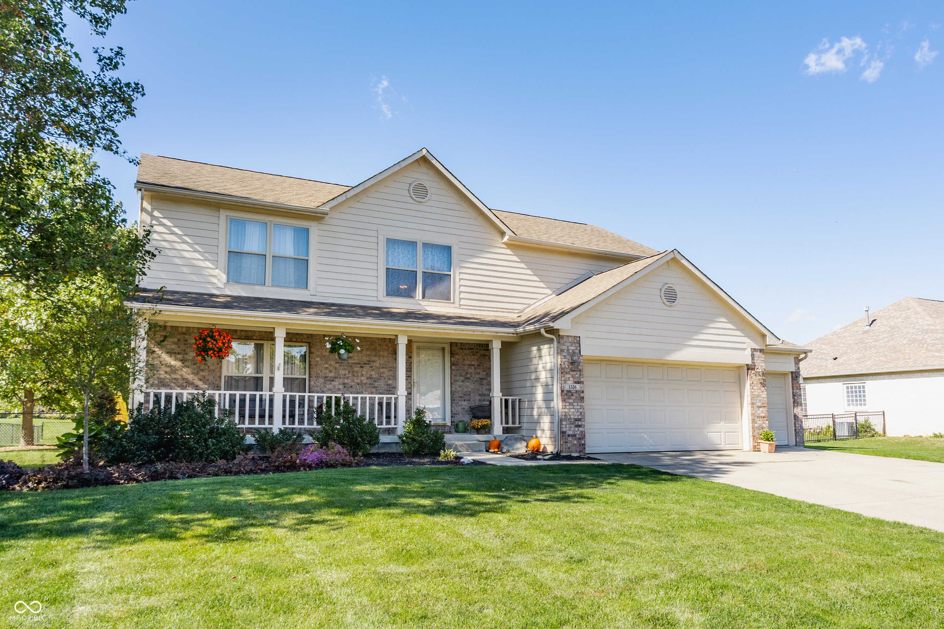 1326 N Manchester Drive