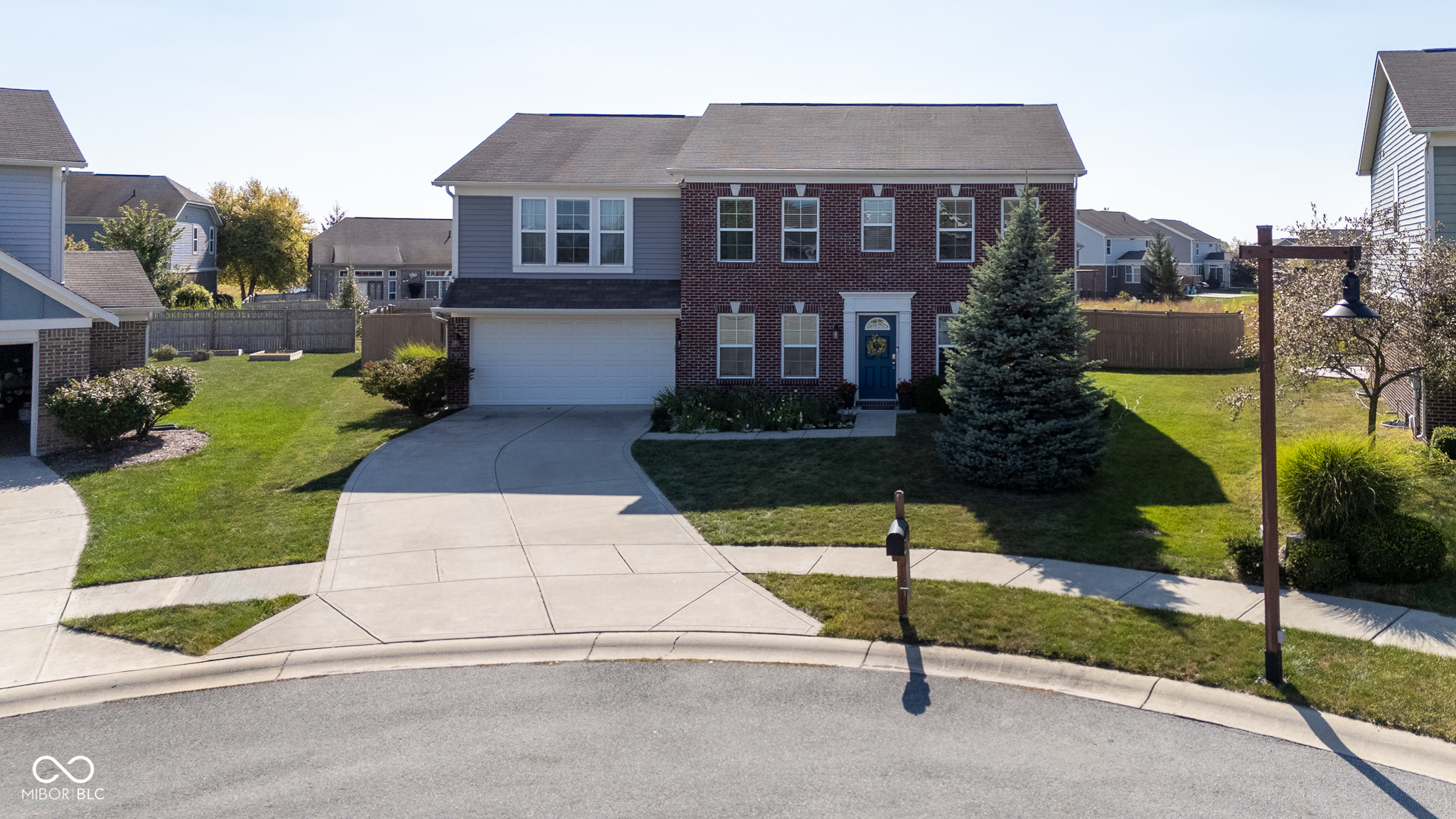 8634 N Dresden Drive