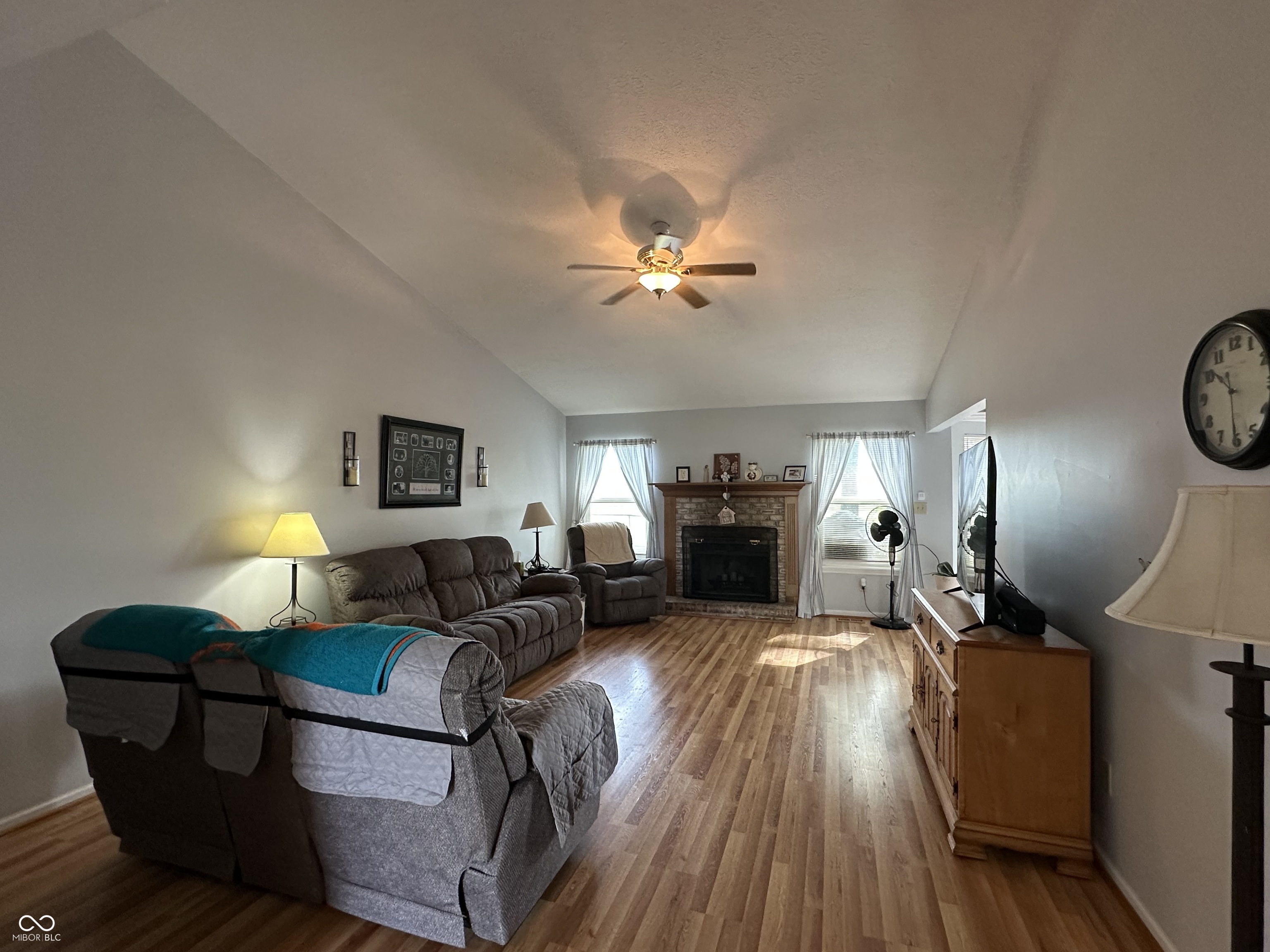 1009 Honeysuckle Drive