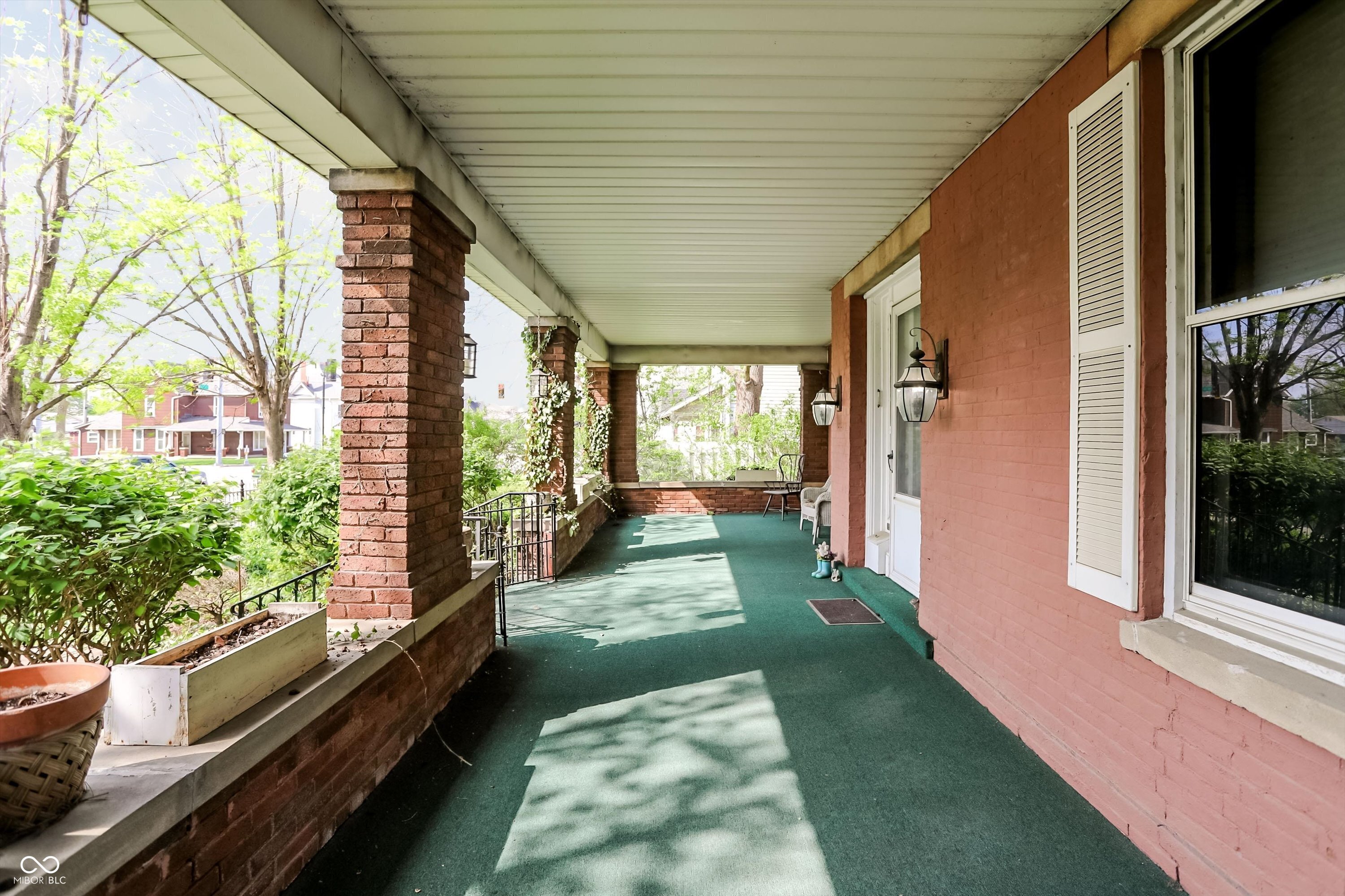 506 S Washington Street