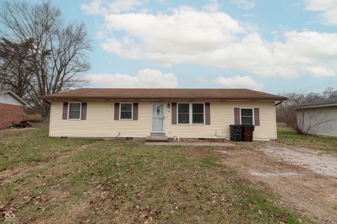 Photo of 46 Noon Drive, North Vernon, IN 47265 (MLS # 22076158)