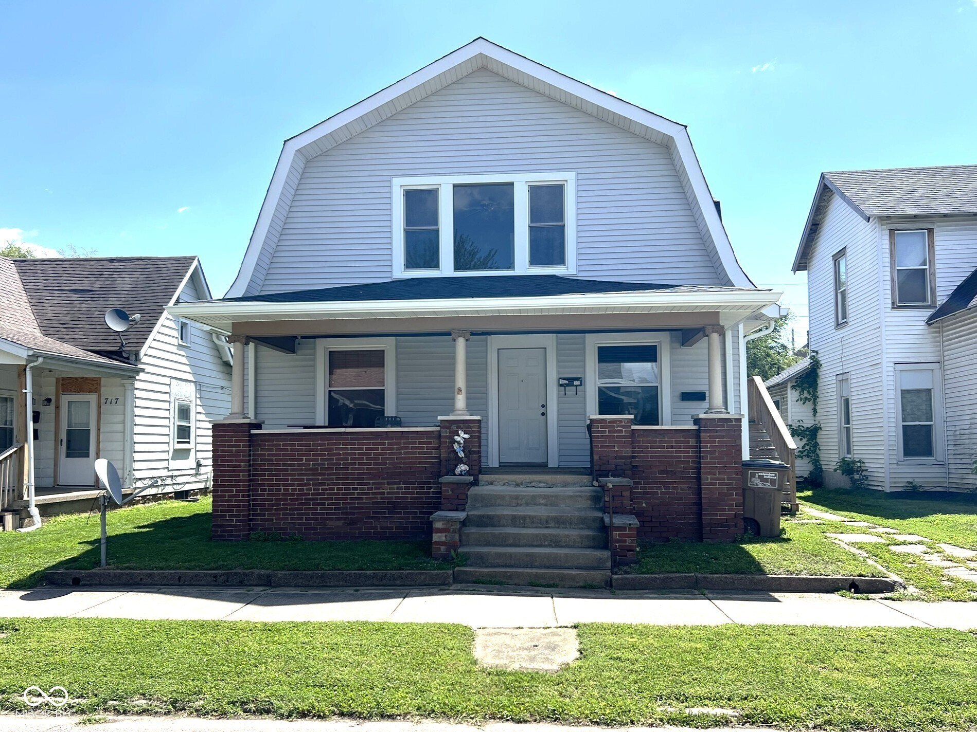 Photo 1 of 19 — 713 Reed Street, Columbus, IN 47201