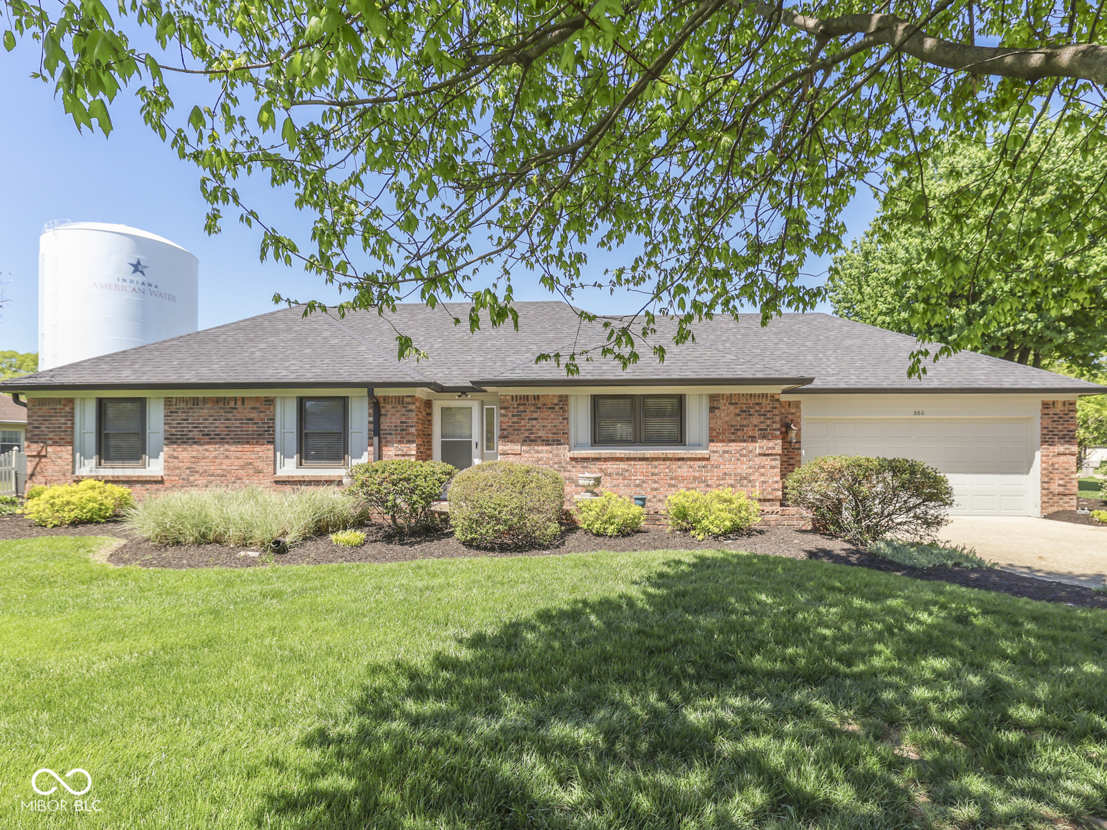 360 Pleasantview Boulevard