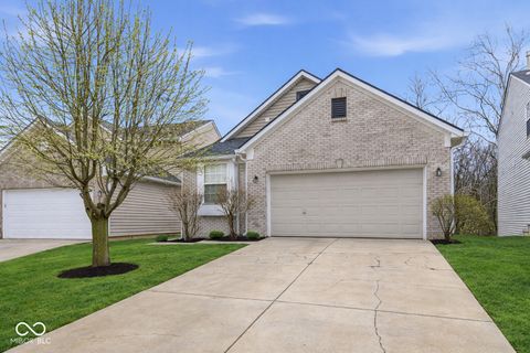 Photo of 3431 Ashgrove Drive, Indianapolis, IN 46268 (MLS # 22093047)