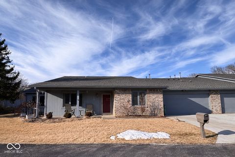 Photo of 1409 Northridge Hills, Crawfordsville, IN 47933 (MLS # 22083849)