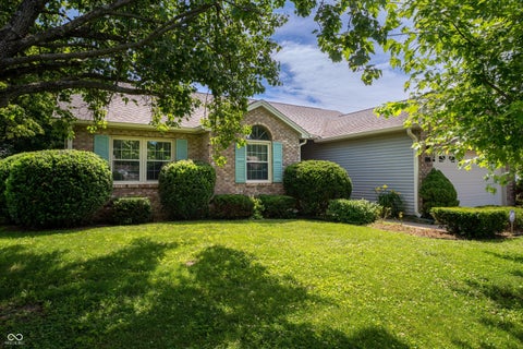 Photo of 3773 Greenbriar Drive, Columbus, IN 47203 (MLS # 22108782)