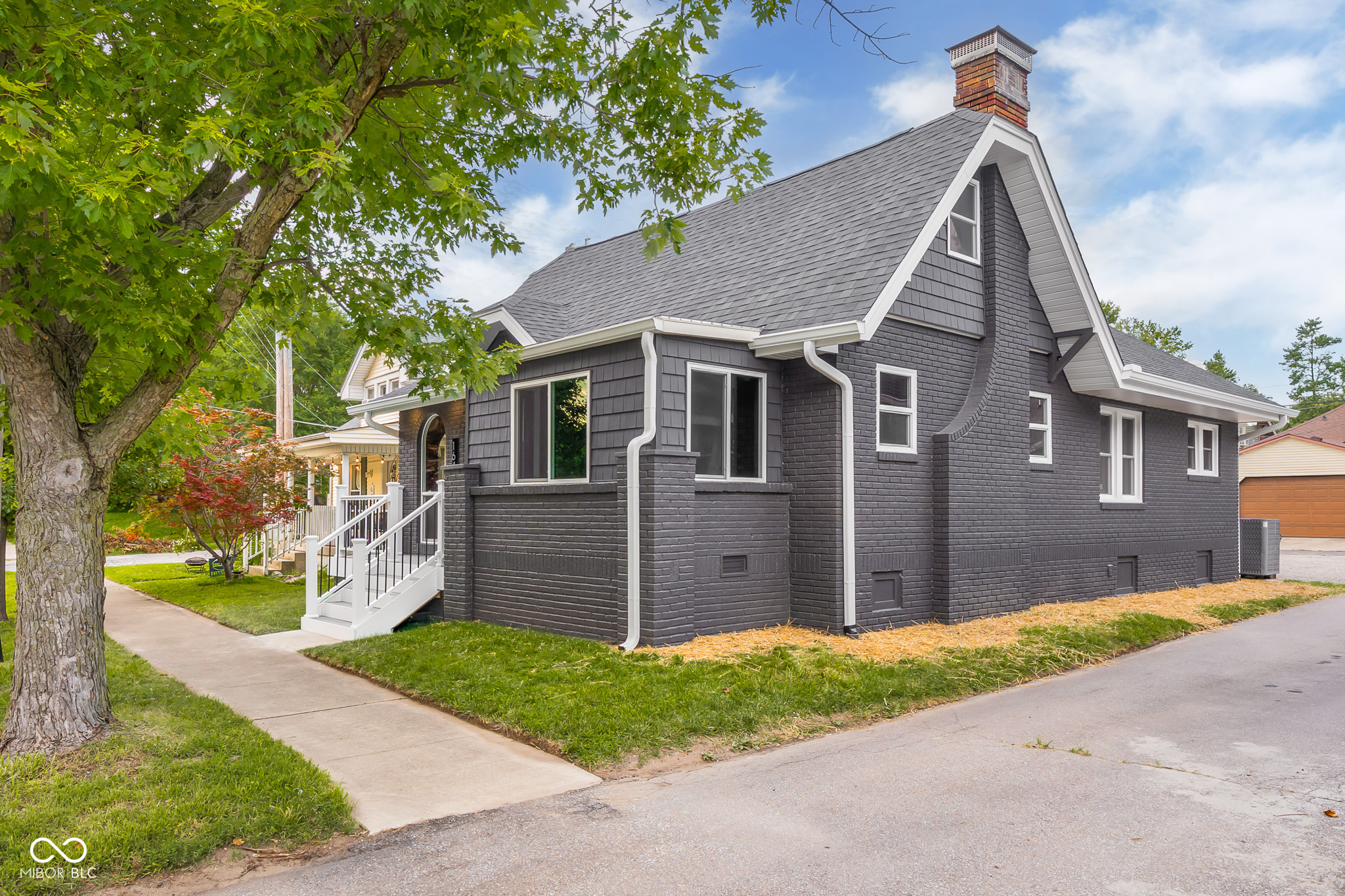 Photo 1 of 79 — 1647 Washington Street, Columbus, IN 47201