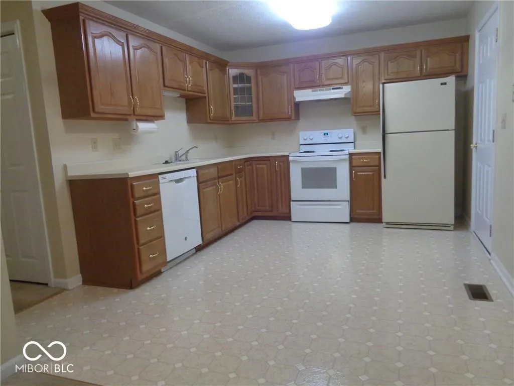 Indianapolis, Indiana 46227, United States, 3 Bedrooms Bedrooms, ,2 BathroomsBathrooms,Residential,Active,26915