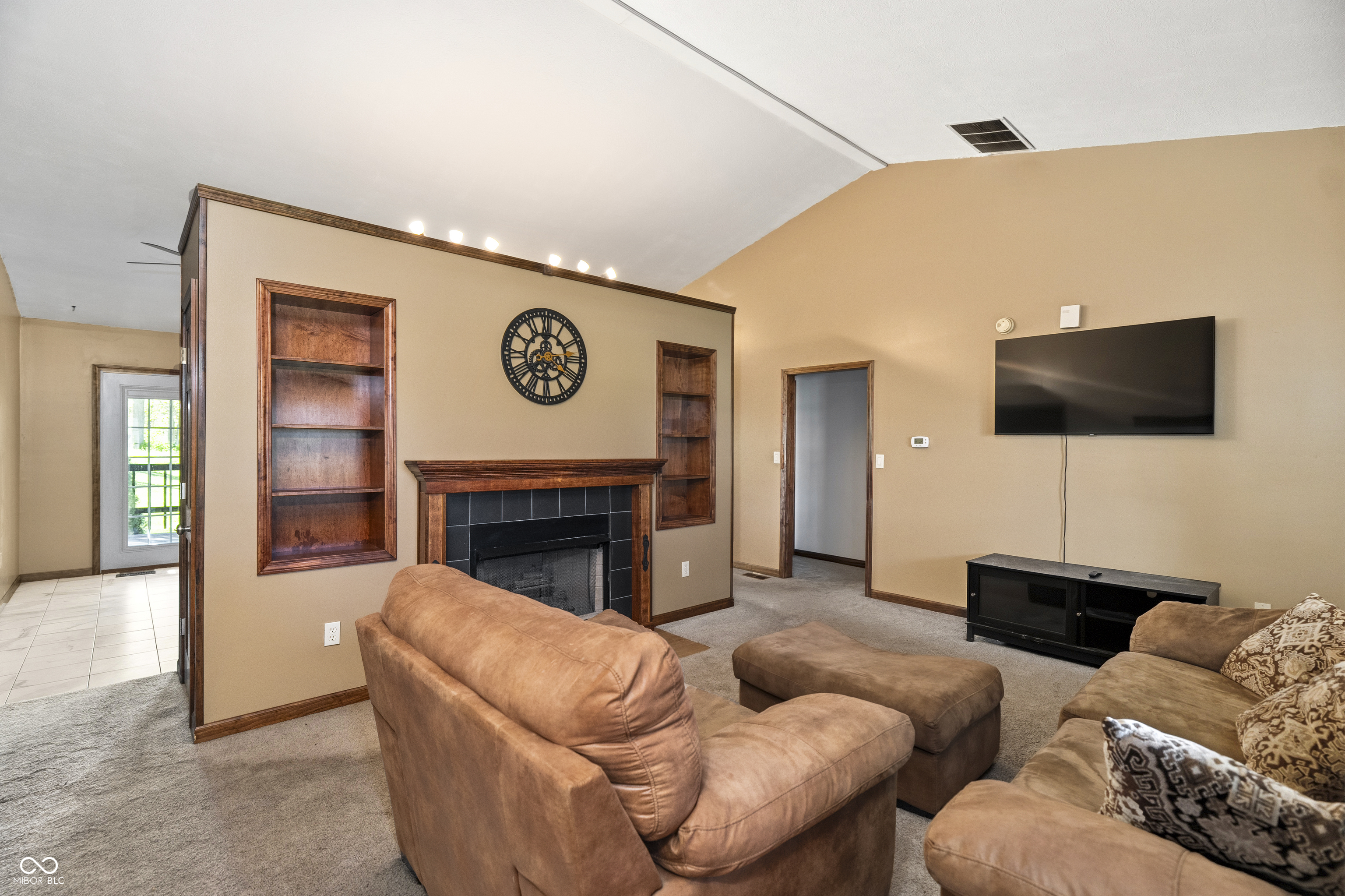 1072 S Teresa Drive