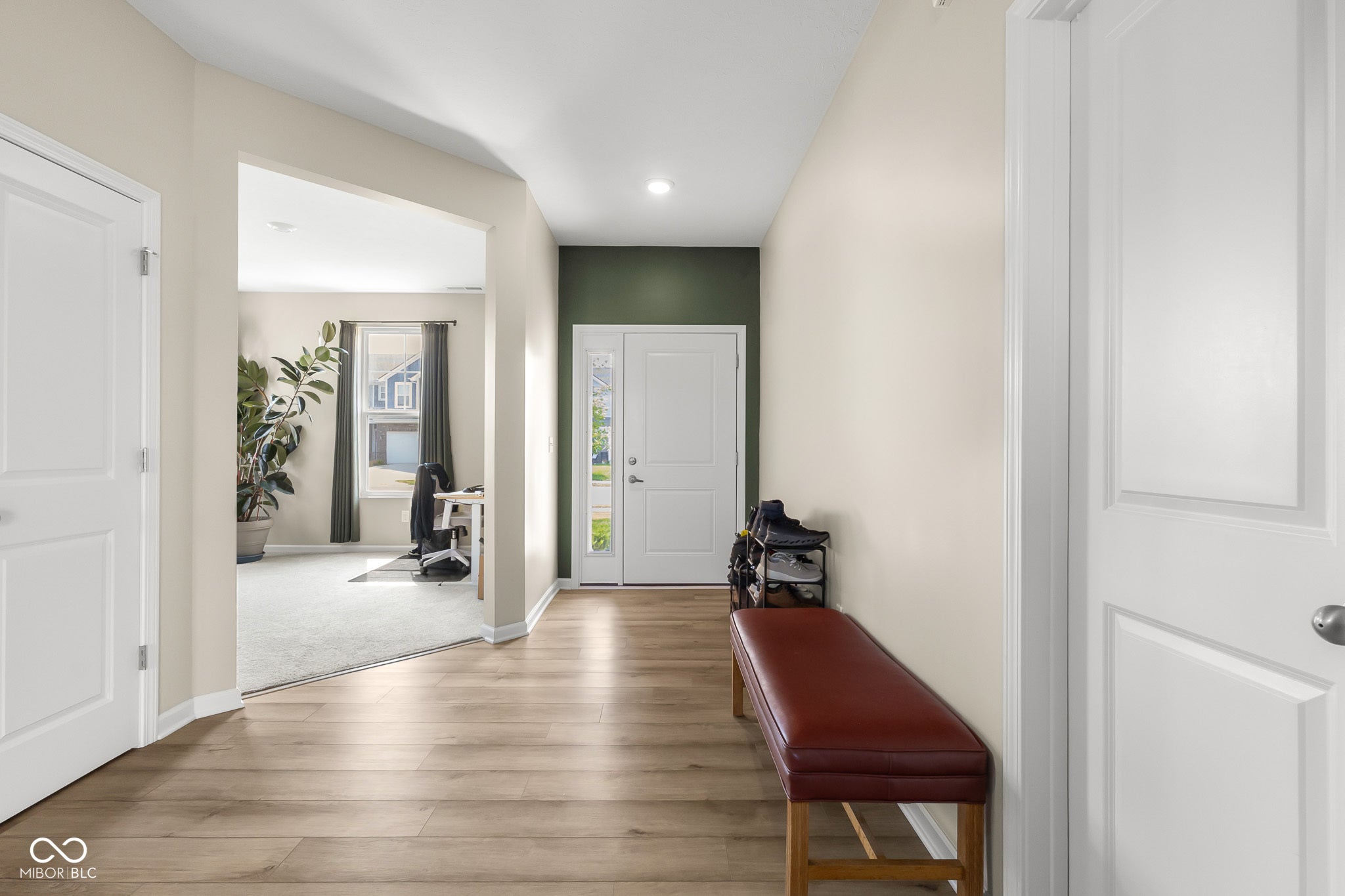 3943 Winston Lane