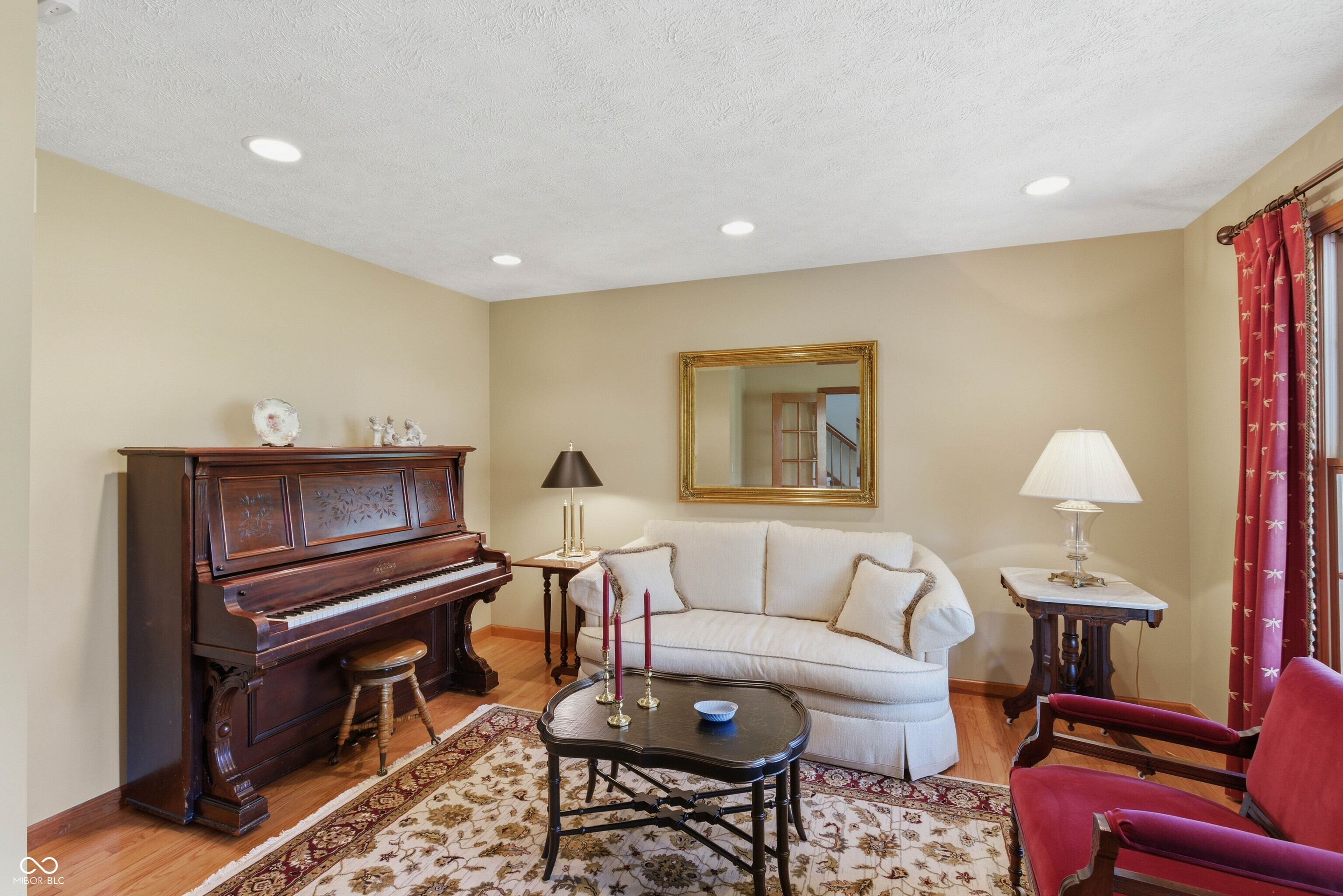 4841 Ariane Trail