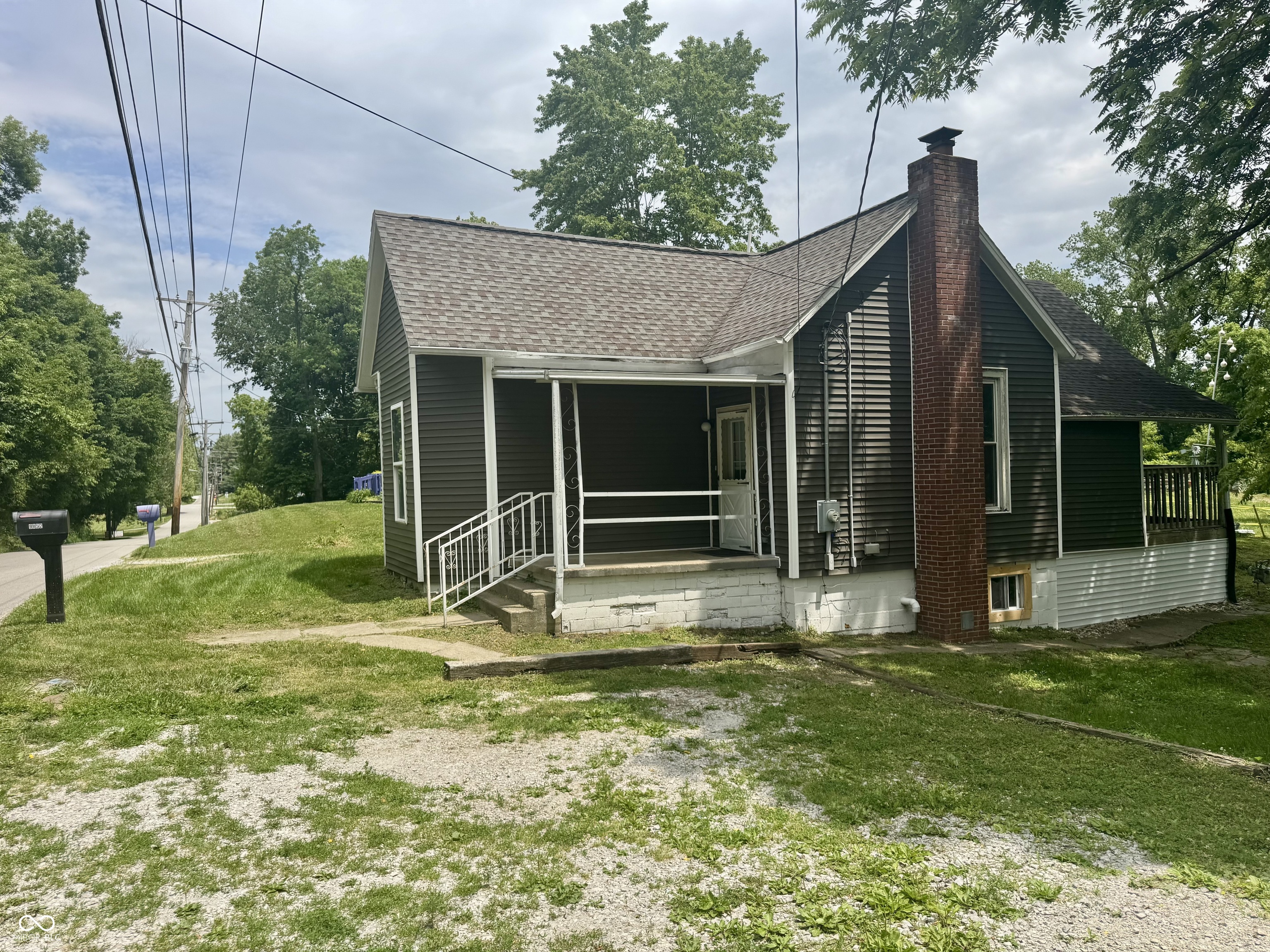 Photo 1 of 13 — 9852 N Knightsville Crawford Street, Brazil, IN 47834
