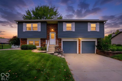 Photo of 11912 Wainwright Boulevard, Fishers, IN 46038 (MLS # 22123662)
