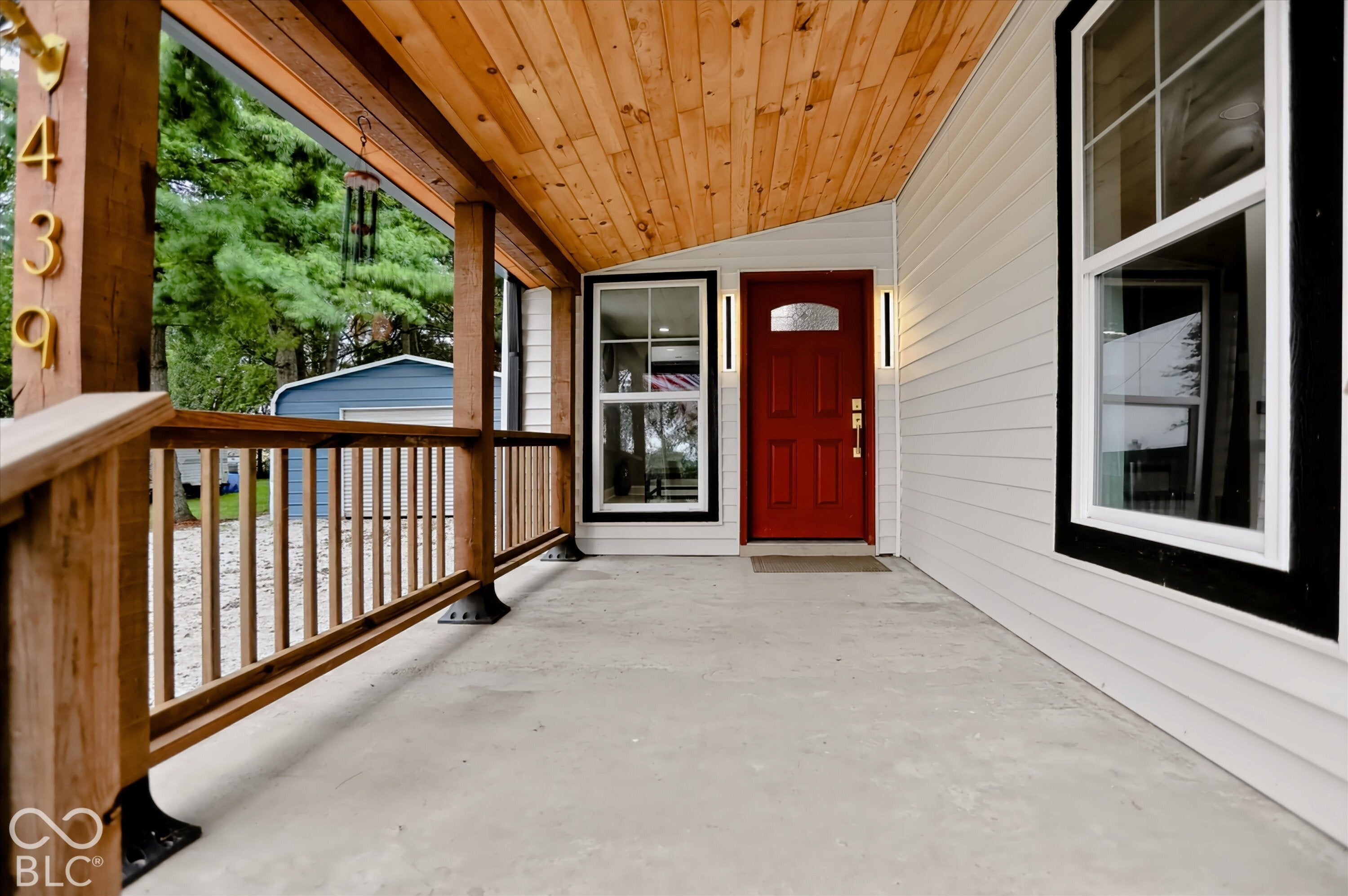 439 E County Road 800 N
