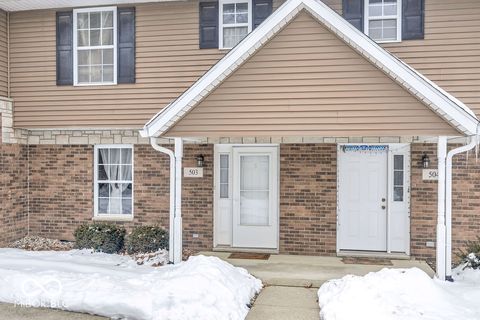 Photo of 1250 W Adams Hill Circle #APT 503, Bloomington, IN 47403 (MLS # 22082959)