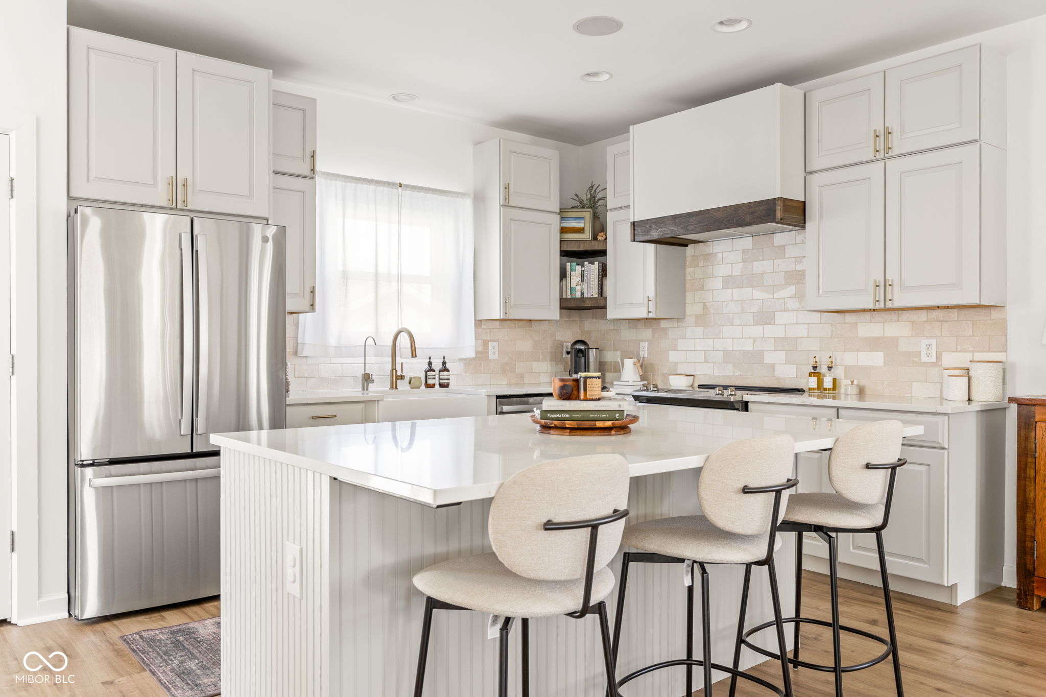 6148 Primrose Avenue