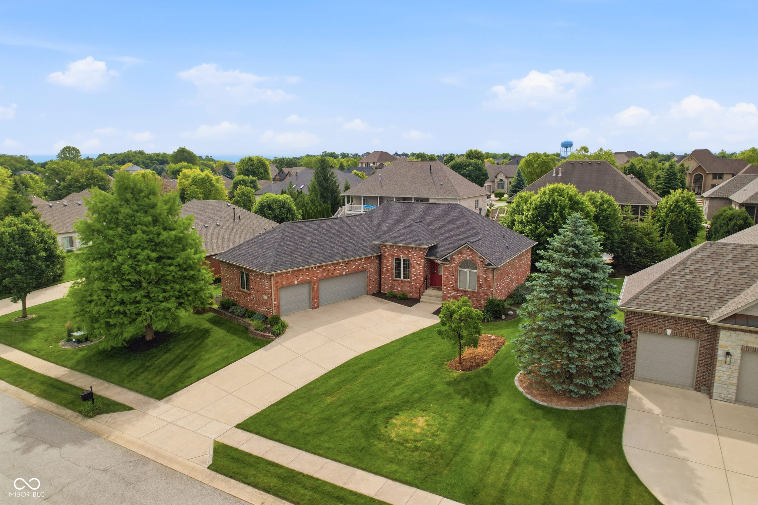 2937 Abbotsbury Court