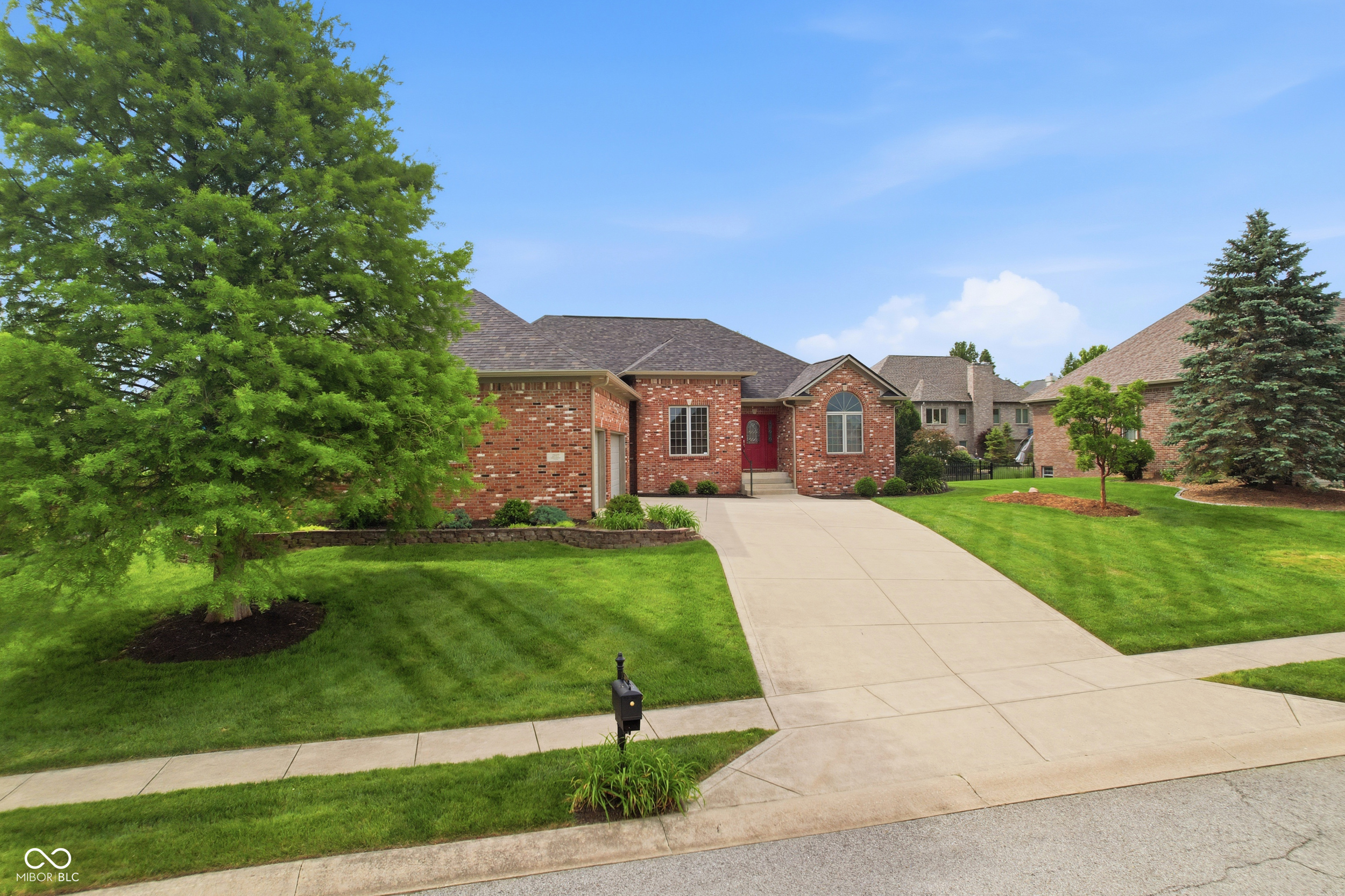 2937 Abbotsbury Court
