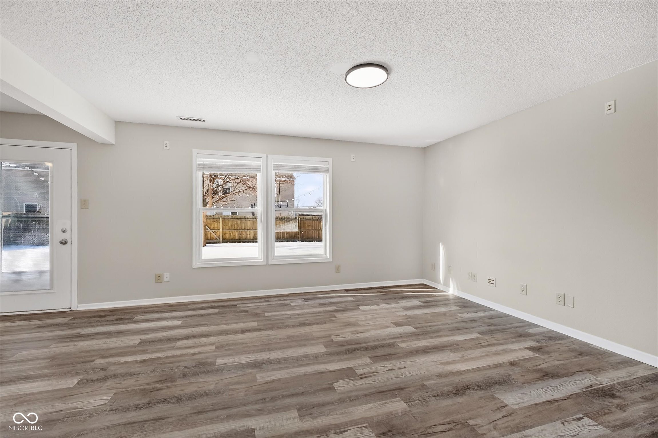 8277 S Evening Drive