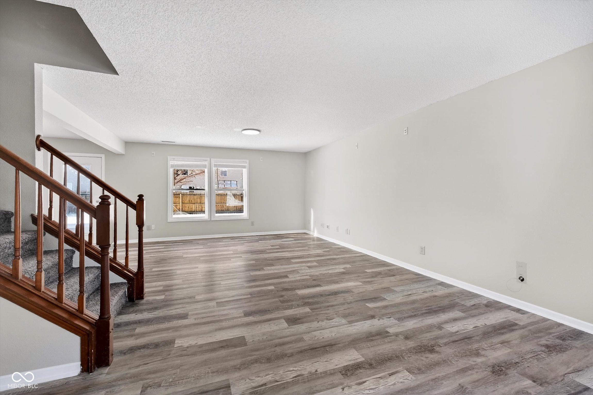 8277 S Evening Drive