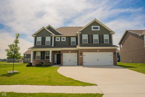 Photo of 160 Thorpe Drive, Whiteland, IN 46184 (MLS # 22105728)