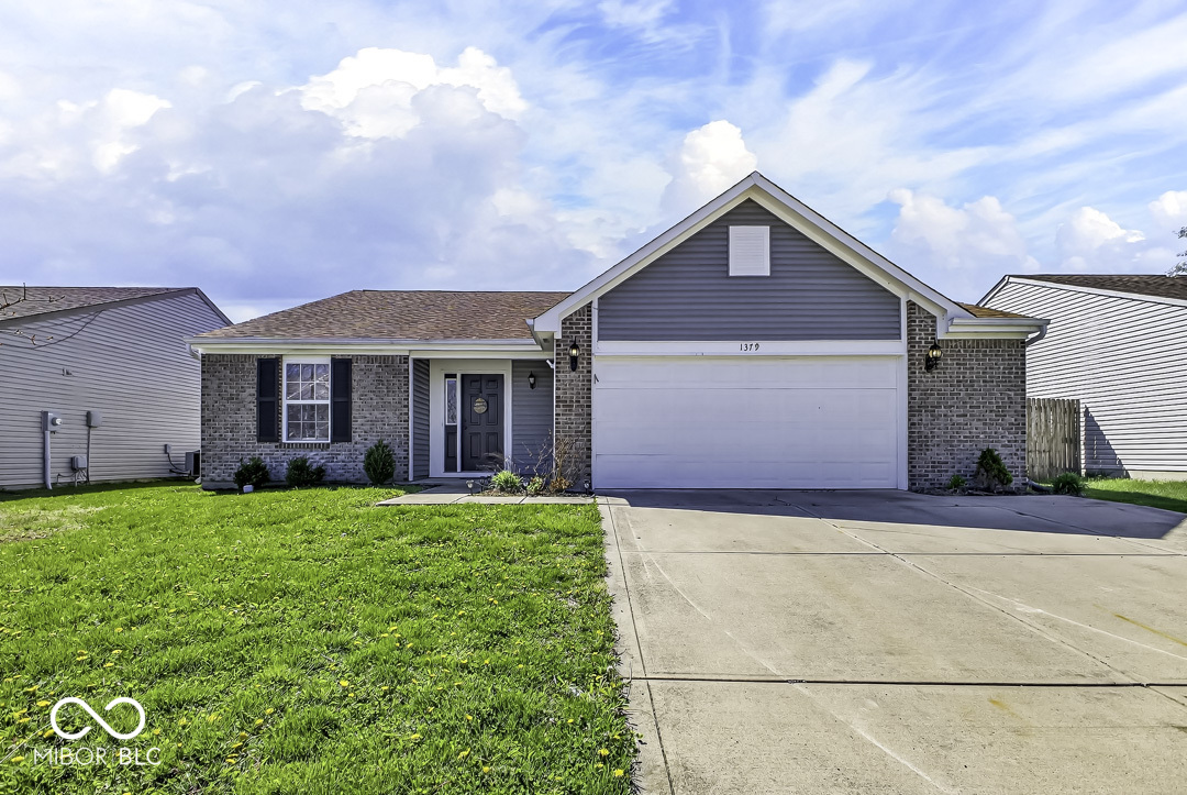 Photo 1 of 35 — 1379 Fiesta Drive, Franklin, IN 46131