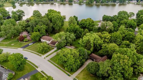Photo of 11327 Lakeshore Drive W, Carmel, IN 46033 (MLS # 22051746)