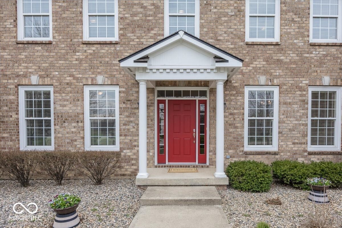 16802 Oak Manor Drive