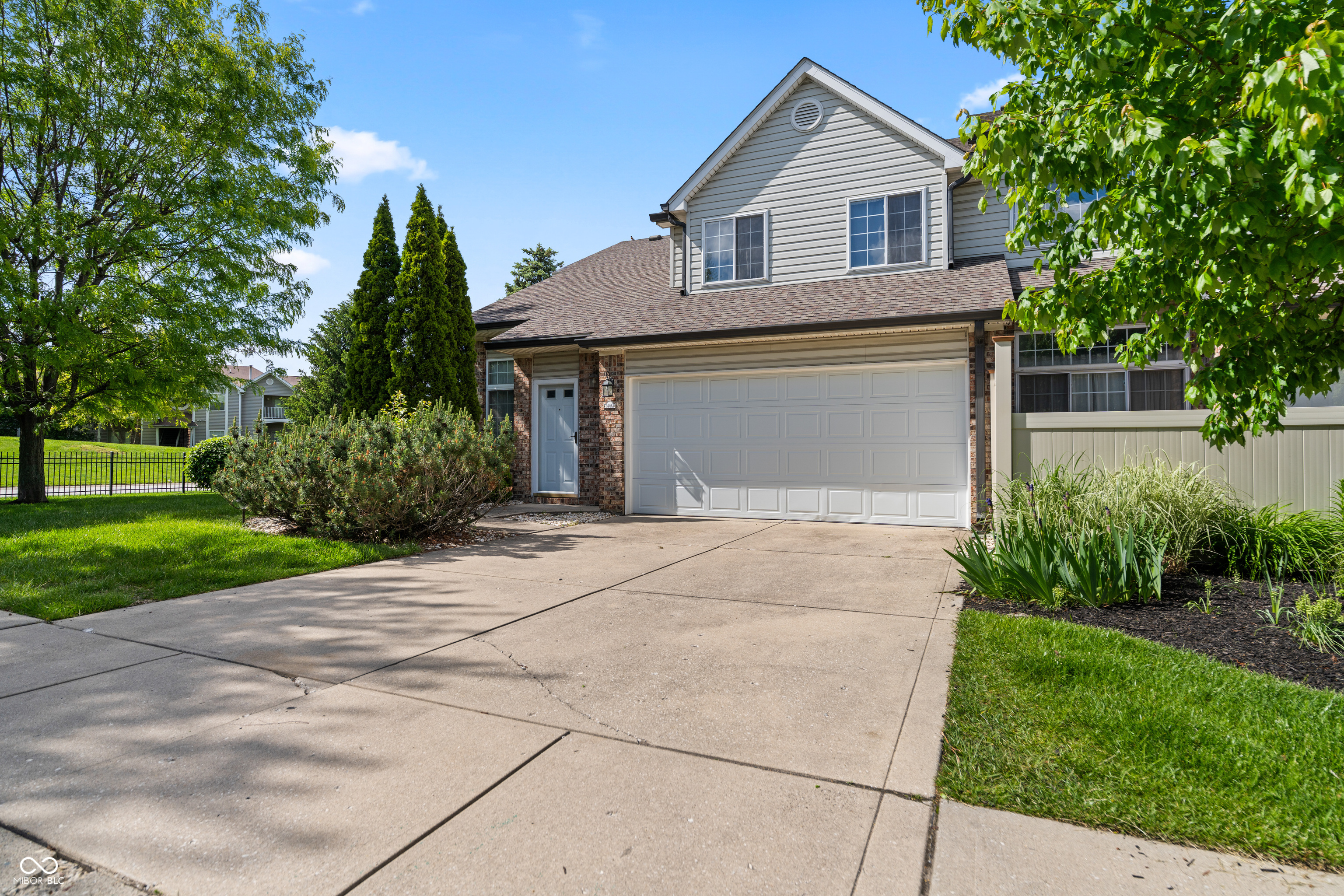 9406 Avon Strand A