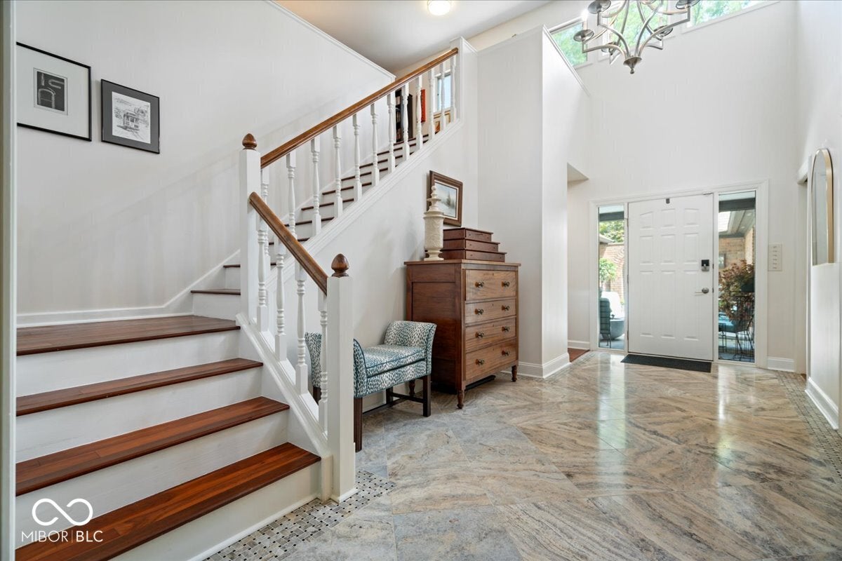 8550 Tree Top Drive 4