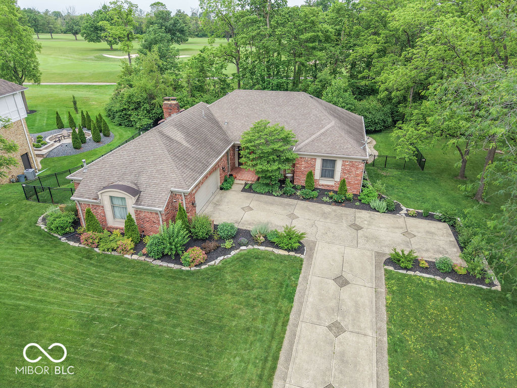 2280 Woodsway Drive