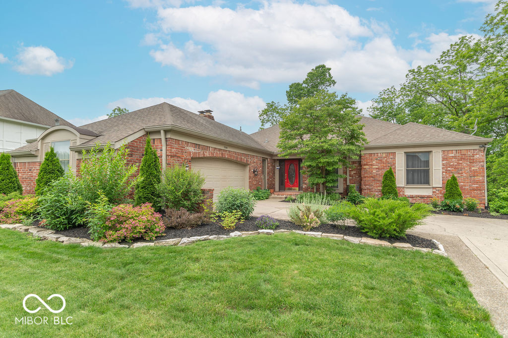 2280 Woodsway Drive