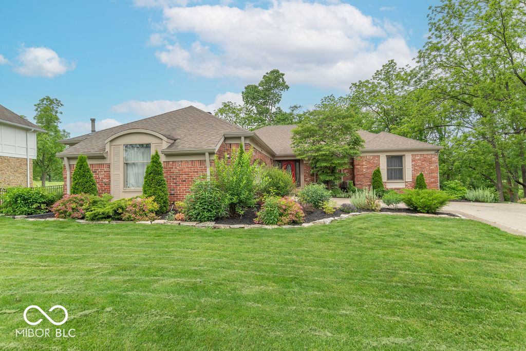2280 Woodsway Drive
