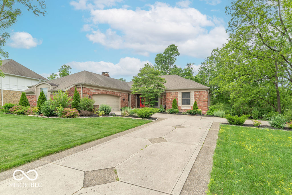 2280 Woodsway Drive