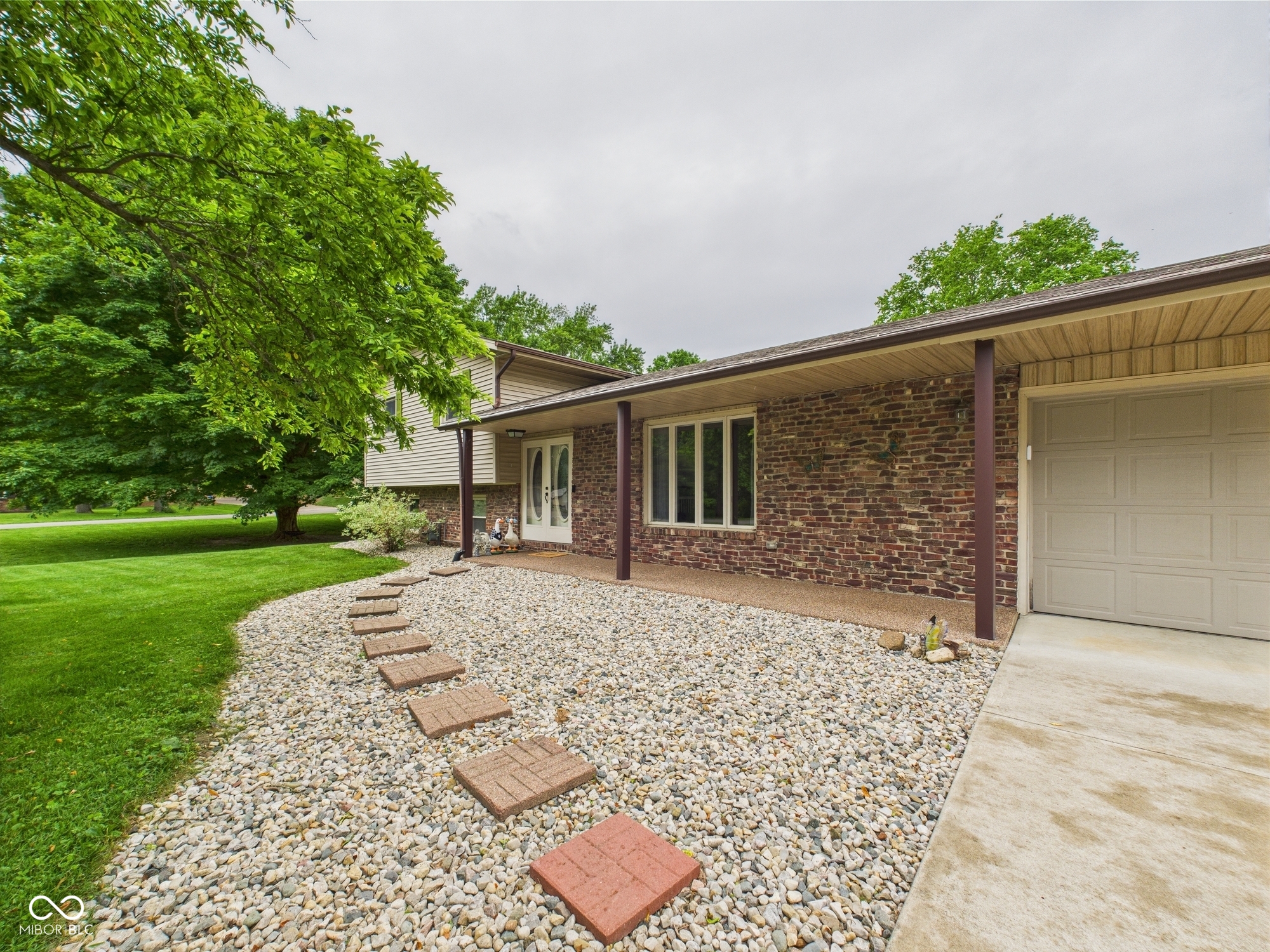 5542 N Olivia Drive