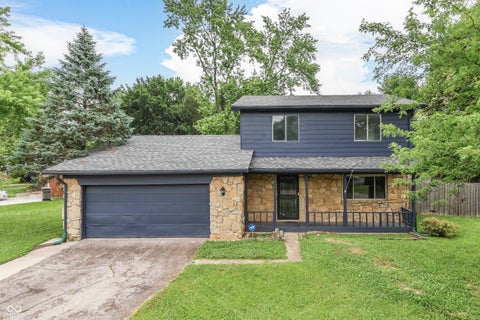 Photo of 7423 Snowflake Drive, Indianapolis, IN 46227 (MLS # 22106414)