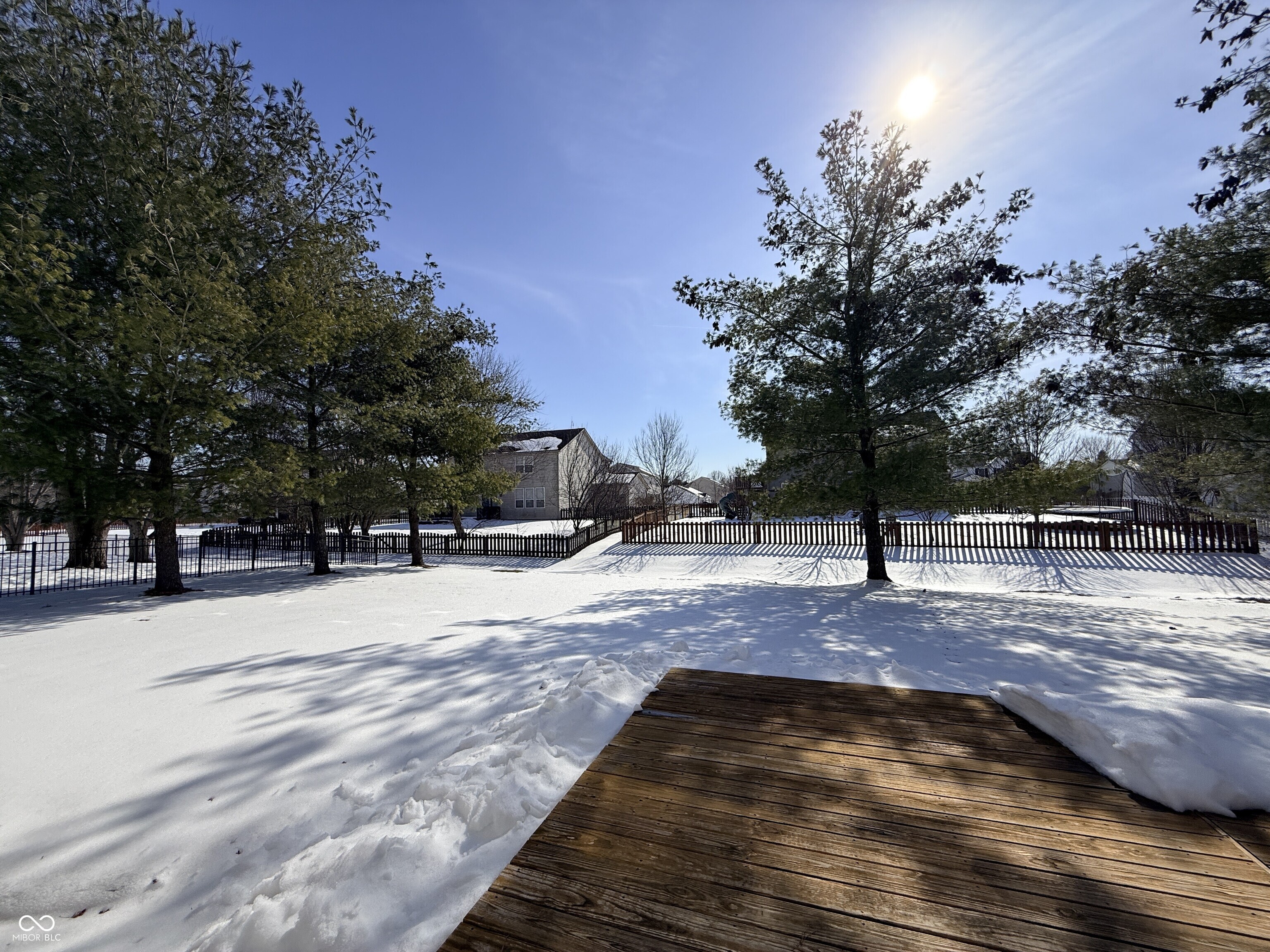 6883 Roundrock Court