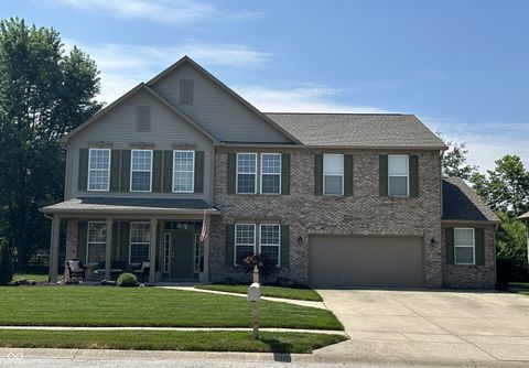 6883 Roundrock Court Avon IN 46123