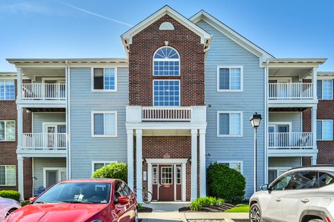 Photo of 5019 Amber Creek Place #208, Indianapolis, IN 46237 (MLS # 22099384)
