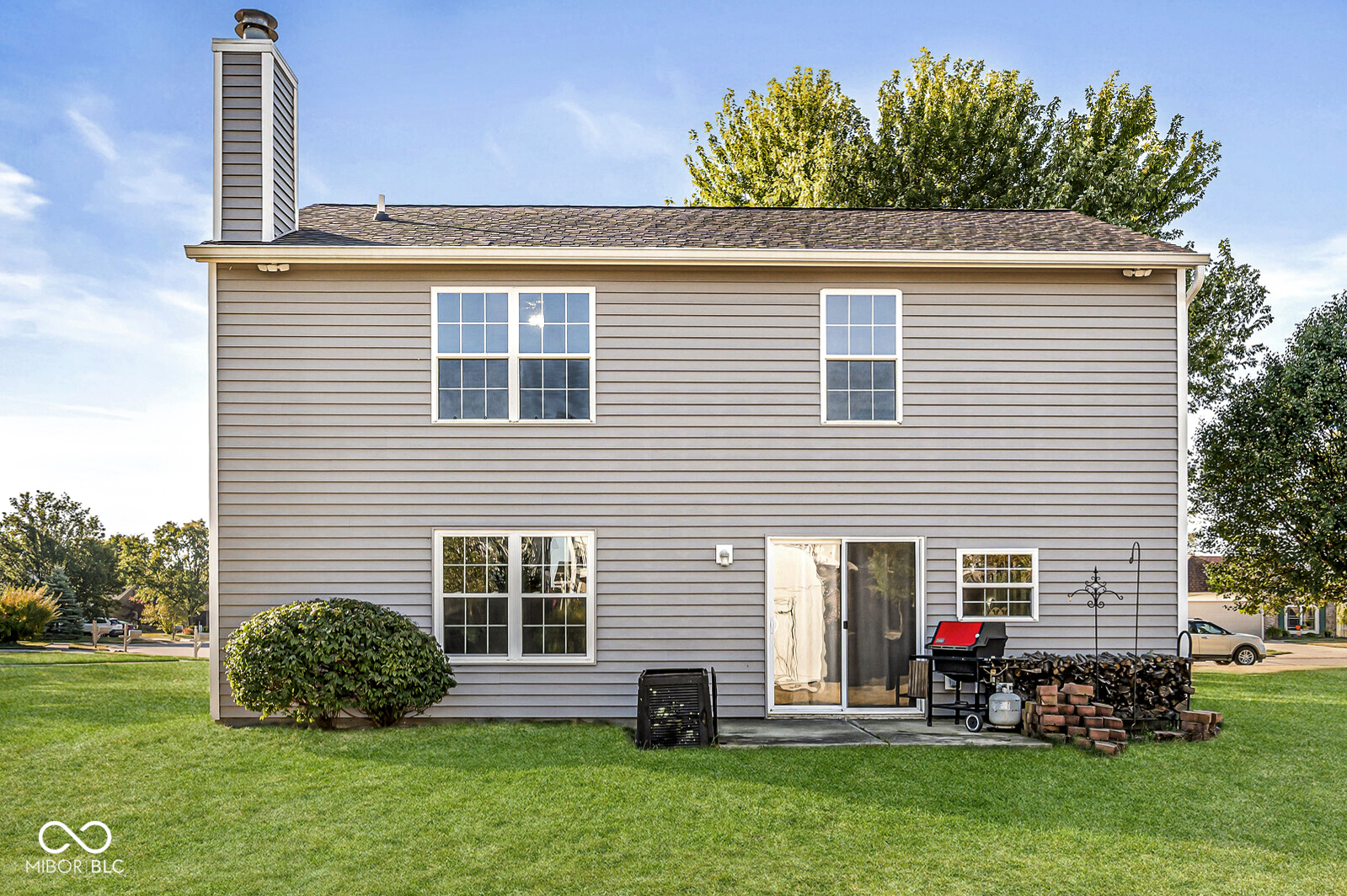 564 Zephyr Way