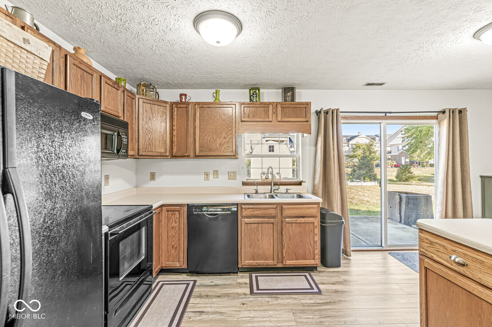 564 Zephyr Way
