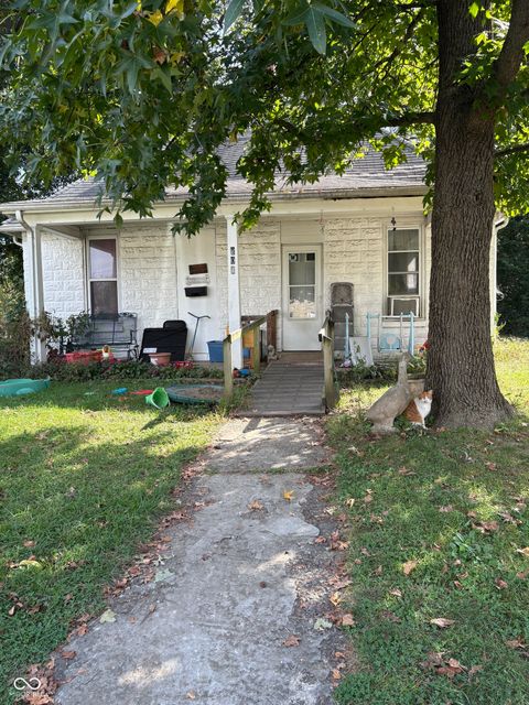Photo of 209 S Block Clark Street, Brownstown, IN 47220 (MLS # 22068366)