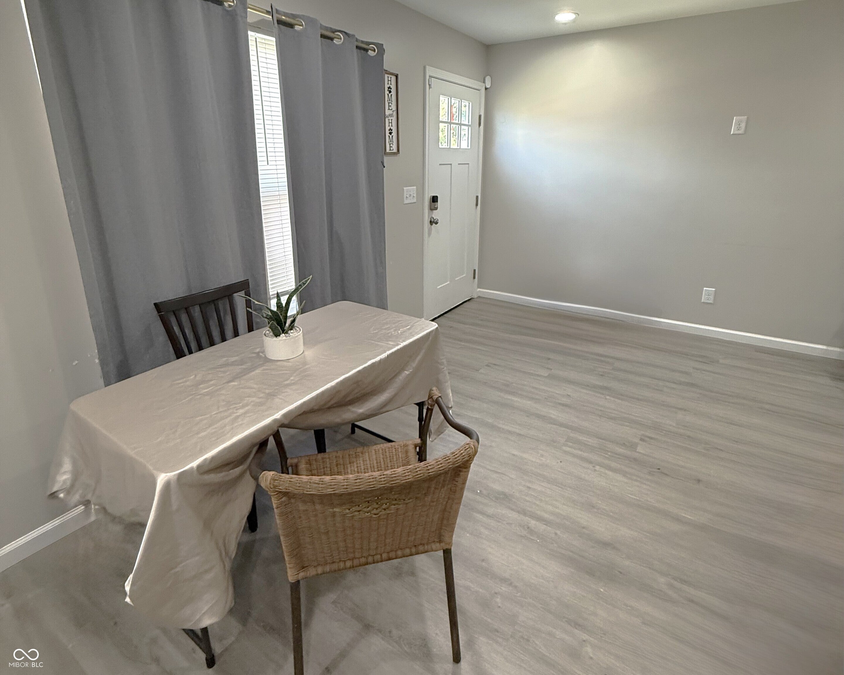 1061 W 29th Street