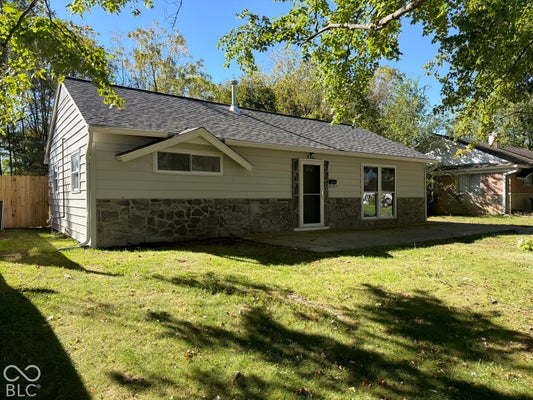 432 SOUTHGATE DR, GREENWOOD, IN 46143 - Image 0e4e1dbd63f5ea41d73e26943a4f01b5/1739771558