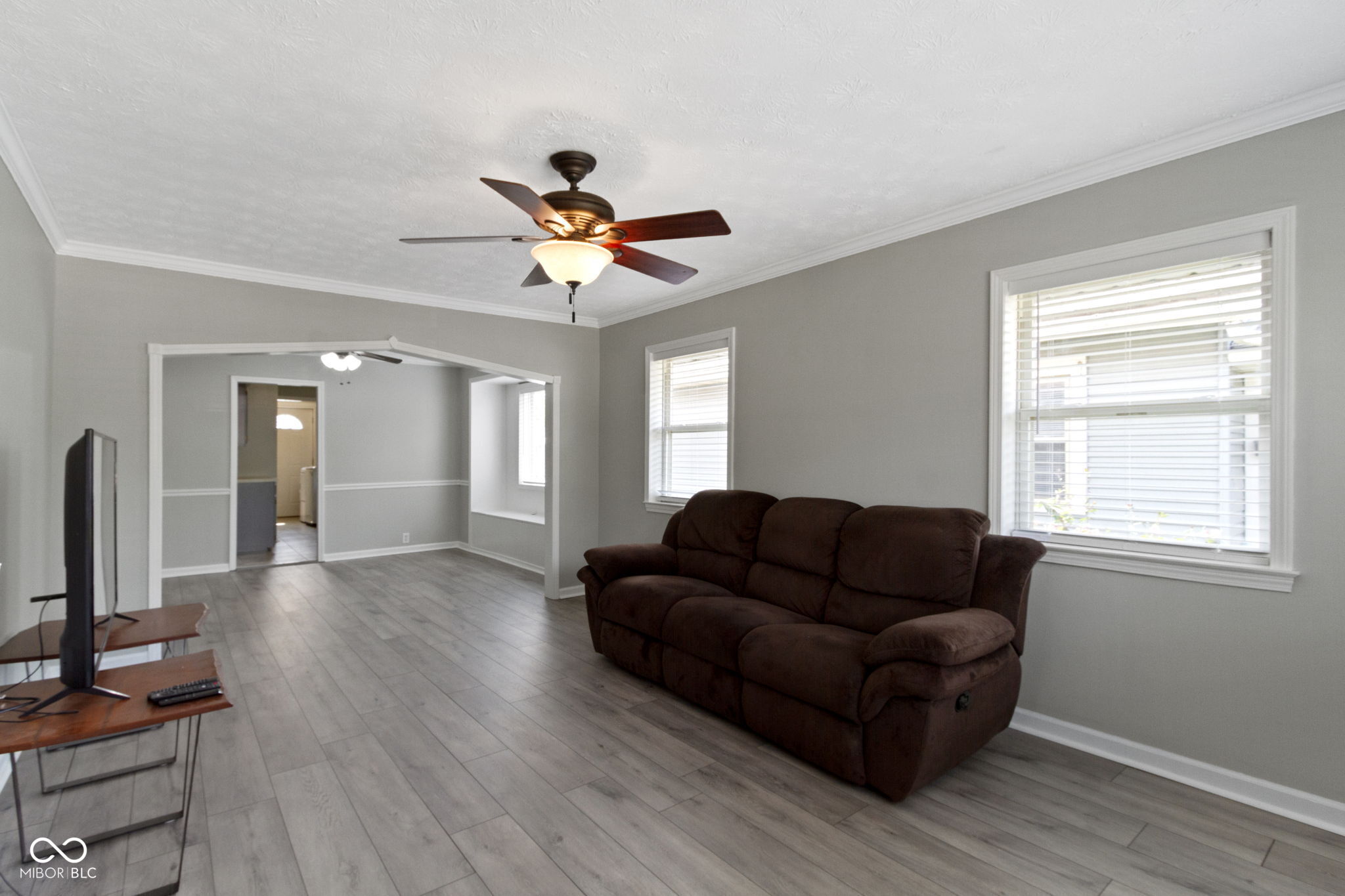 141 S 9th Avenue