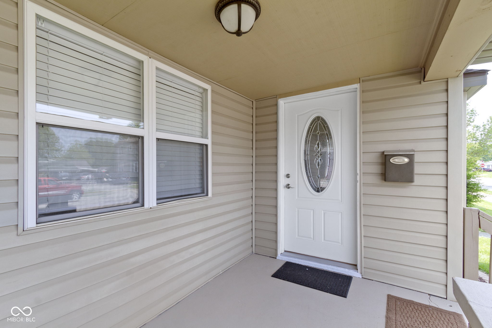 141 S 9th Avenue
