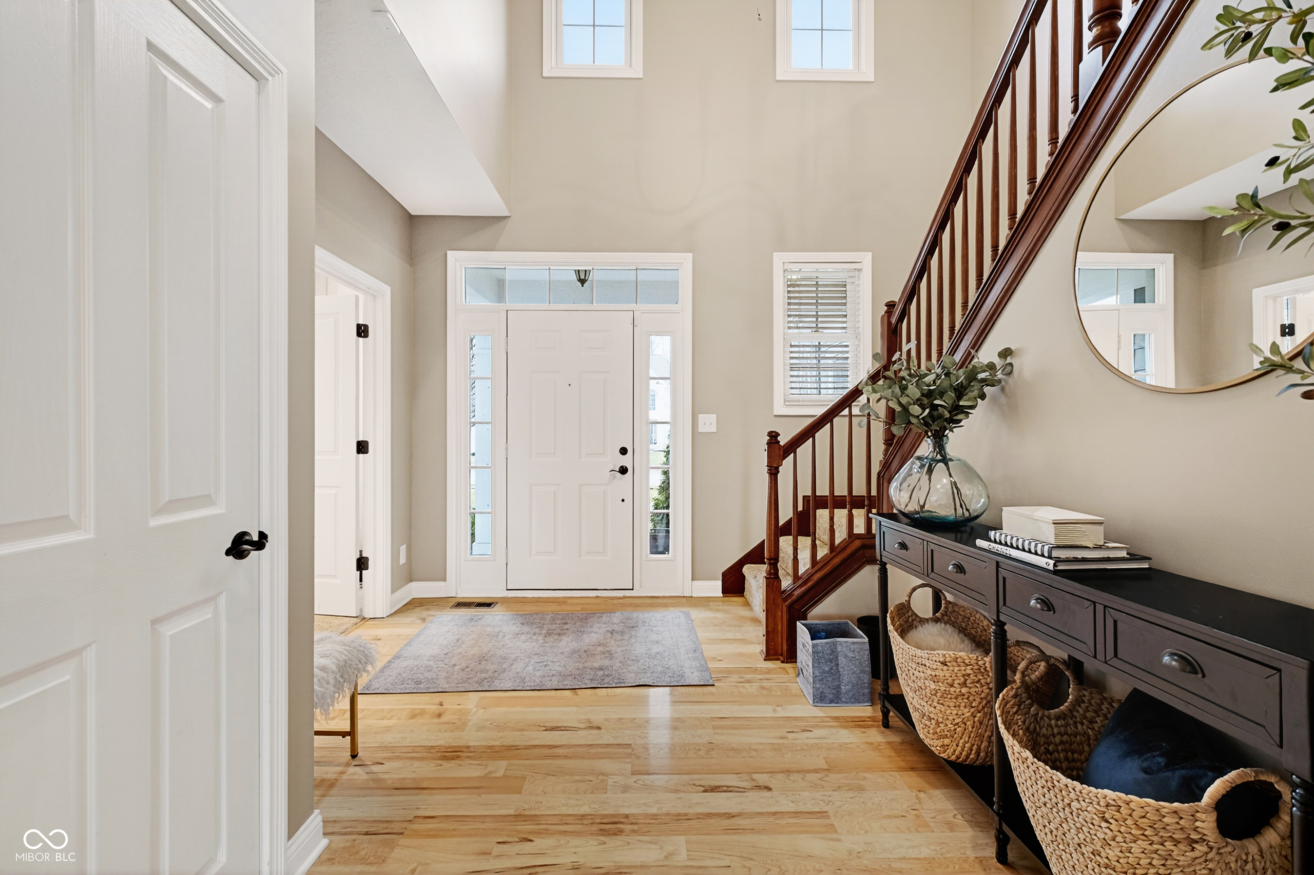 8999 Hearthstone Drive